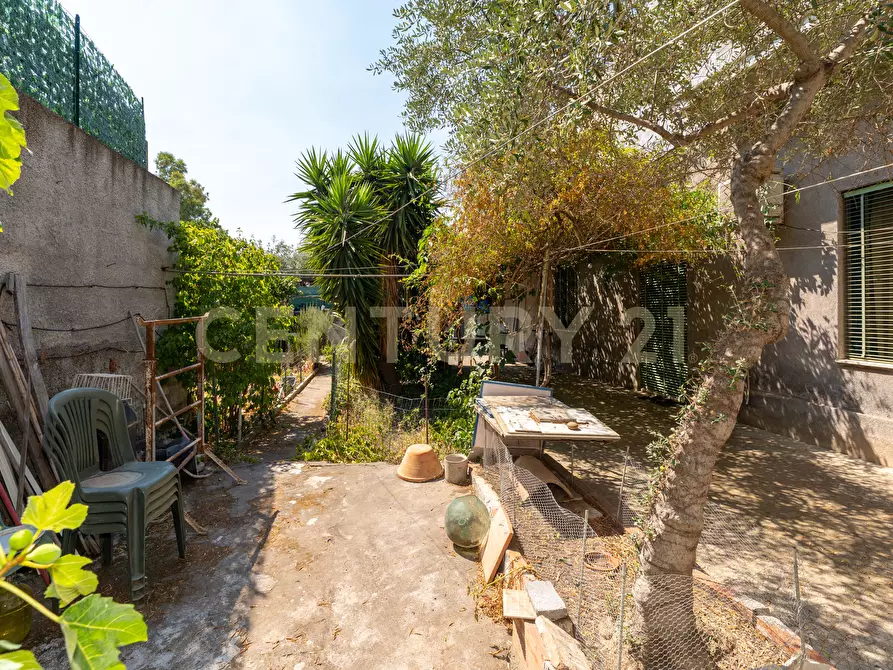 Immagine 15 di Casa indipendente in vendita  in Via Roma 66 a Camporotondo Etneo