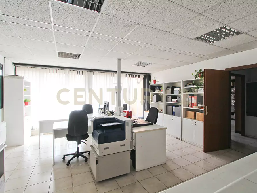 Immagine 5 di Ufficio in vendita  in Via Giuseppe Capogrossi 50 a Roma