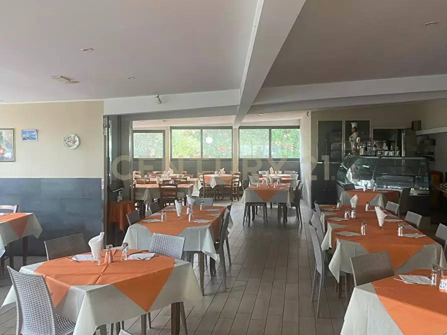 Immagine 15 di Pizzeria / Pub in vendita  in Via Alcide de Gasperi 110 a Mascalucia