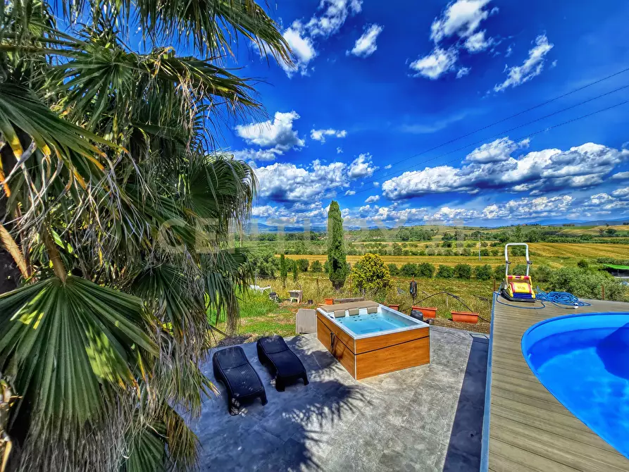 Immagine 5 di Rustico / casale in vendita  in Strada Provinciale Giuncarico 11 a Roccastrada