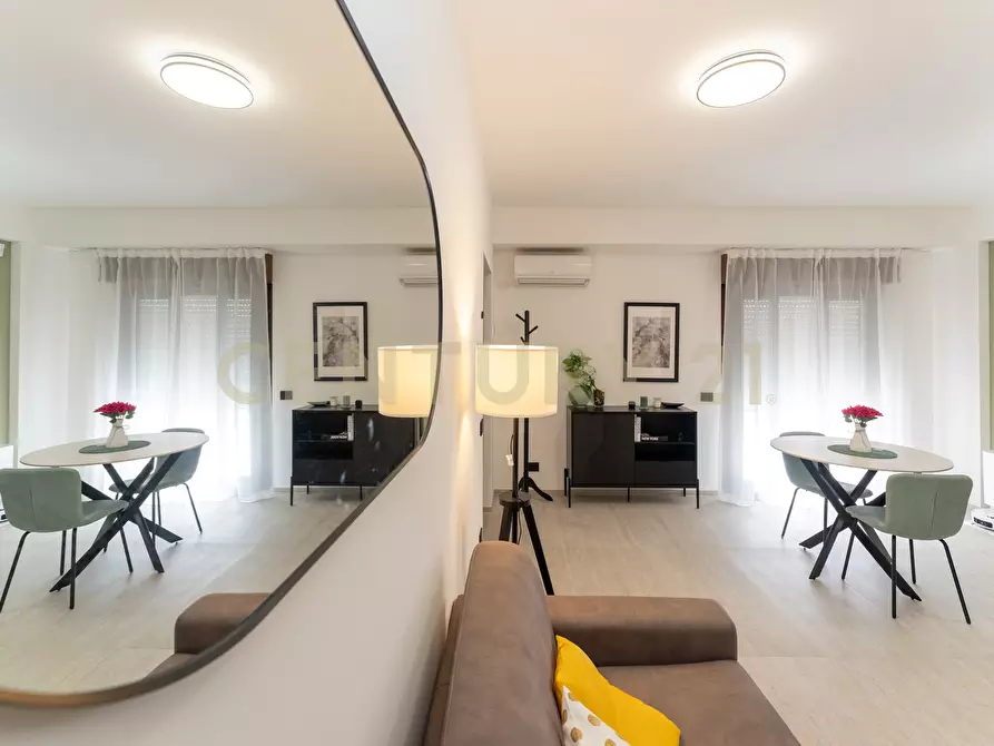 Immagine 9 di Bilocale in affitto  in Via Vampolieri 42 a Aci Castello