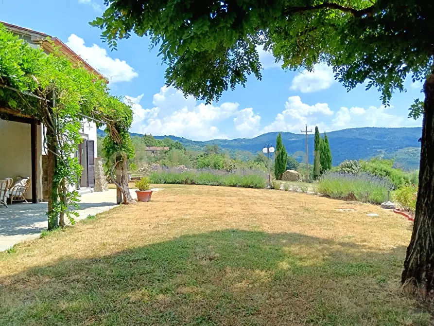 Immagine 45 di Villa in vendita  in Via Case Raspini 2 a Santa Fiora