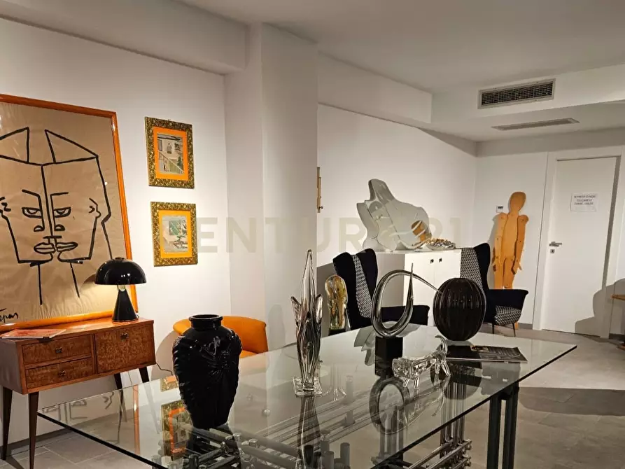 Immagine 7 di Attività commerciale in vendita  in Via Firenze 229/231 a Catania