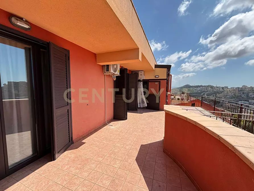 Immagine 77 di Pentalocale in vendita  in Via Giuseppe Basile 2 a Agrigento