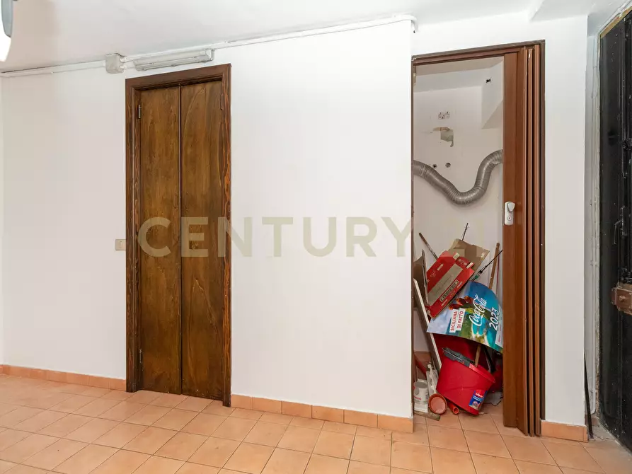 Immagine 21 di Attività artigianale in vendita  in Via Firenze 130 a Catania