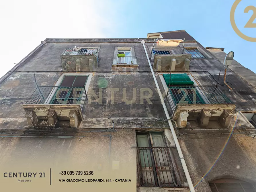 Immagine 19 di Quadrilocale in vendita  in Via F. Bianco 2 a Catania