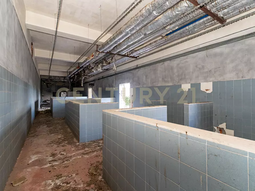 Immagine 8 di Palazzo in vendita  in SP13 53 a Motta Sant'anastasia