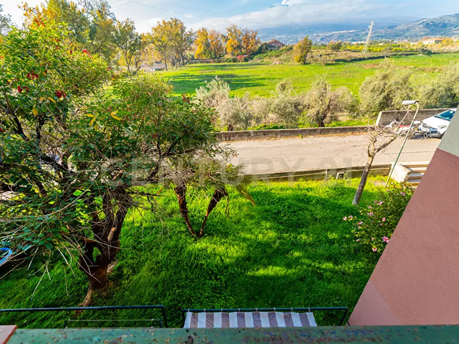 Immagine 35 di Bilocale in vendita  in Via Porticato 17 a Giardini-Naxos