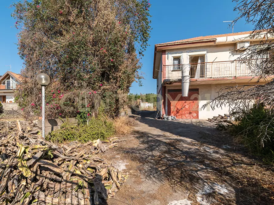 Immagine 48 di Villa in vendita  in Via Santagati Famiglia 10 a Misterbianco