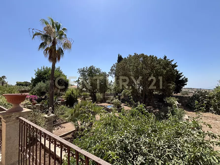 Immagine 27 di Villa in vendita  in Contrada Pirato Cava Maria 47 a Modica
