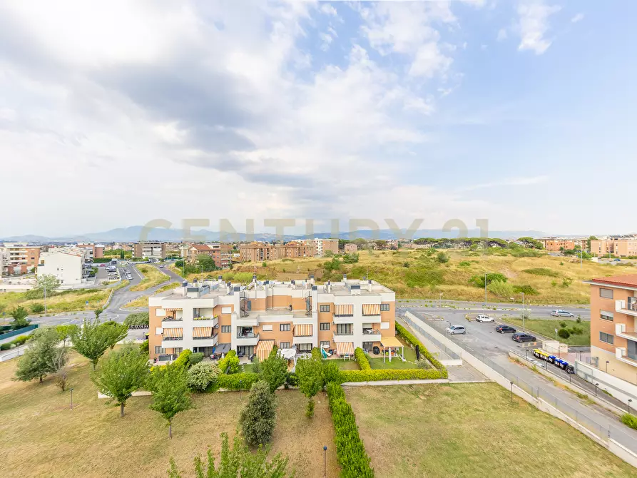 Immagine 46 di Bilocale in vendita  in Via Raffaello Liberti 163 a Roma