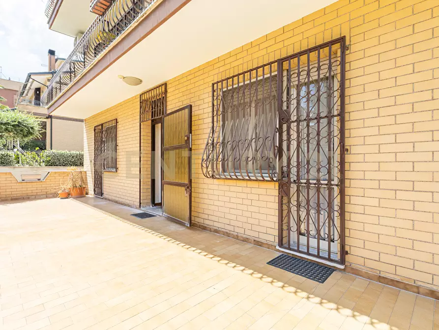 Immagine 34 di Trilocale in vendita  in Via Francavilla Fontana 37 a Roma