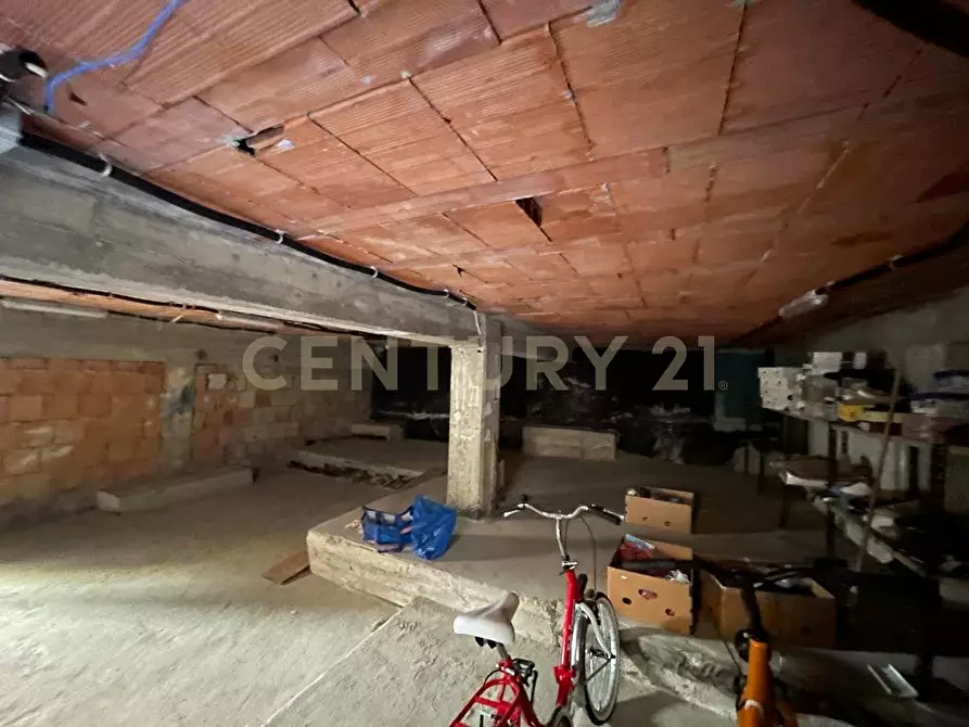 Immagine 6 di Magazzino in vendita  in Via Cavour 25 a Monte Argentario