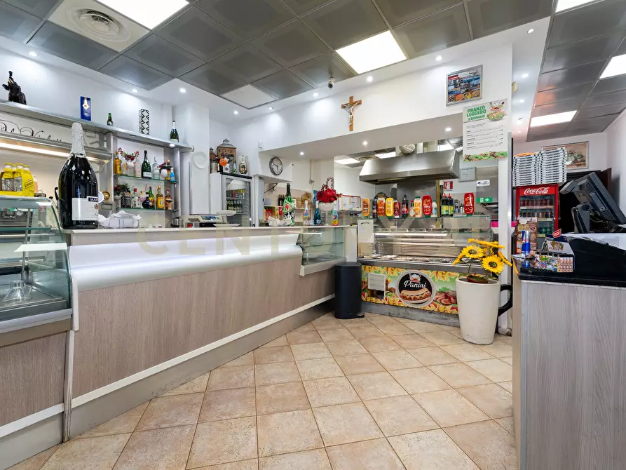 Immagine 10 di Pizzeria / Pub in vendita  in Viale Mario Rapisardi 646 a Catania