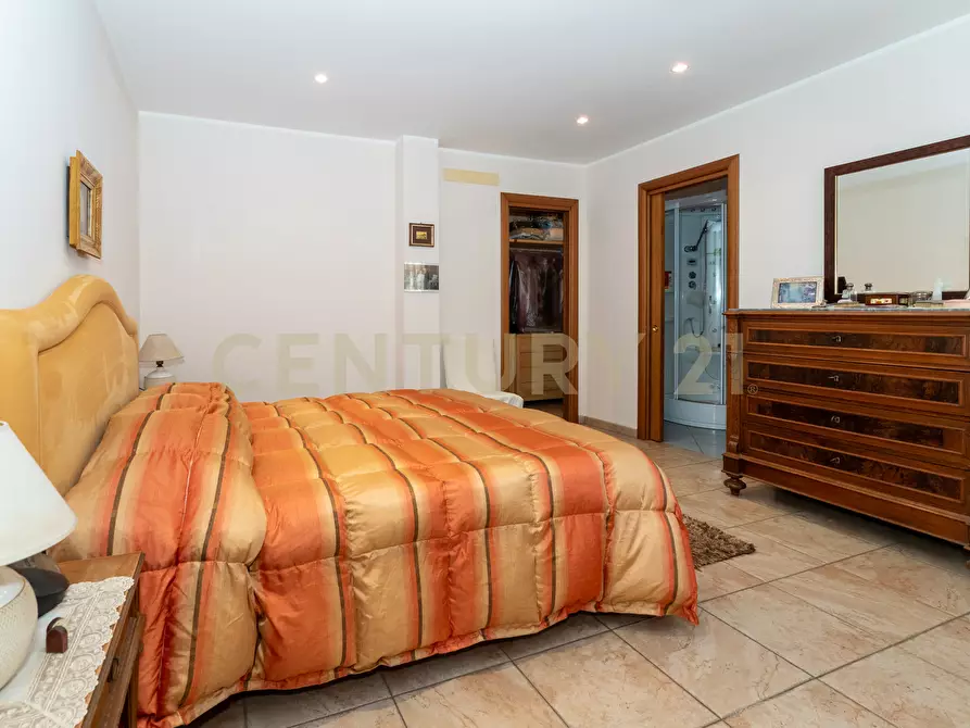 Immagine 59 di Villa in vendita  in Via Alcaloro Petrone 47 a Viagrande