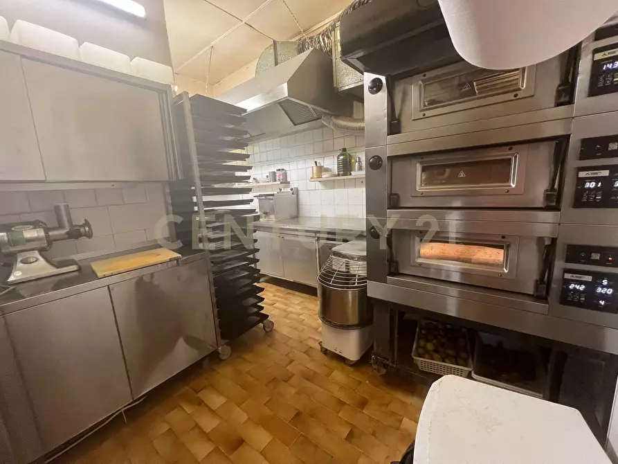 Immagine 22 di Pizzeria / Pub in vendita  in Via della Marina 18 a Monte Argentario