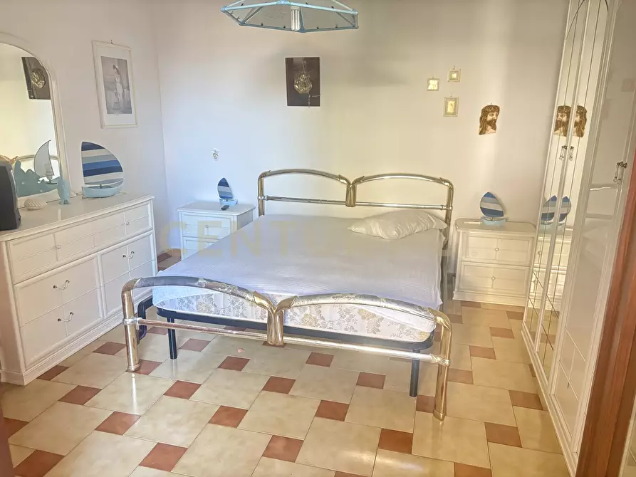 Immagine 18 di Pentalocale in vendita  in Via Francesco Baracca 59 a Riposto