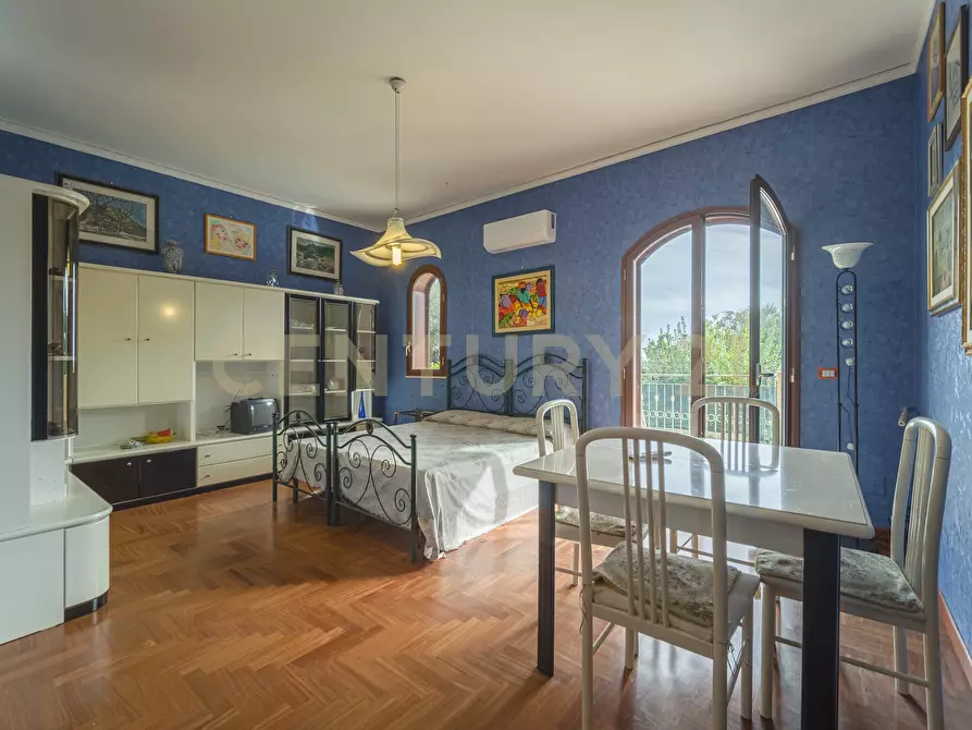 Immagine 10 di Villa in vendita  a Savoca