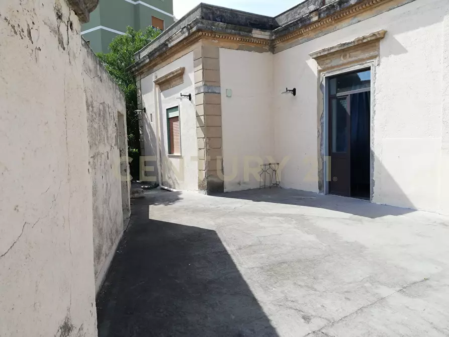 Immagine 19 di Palazzo in vendita  in Viale Regina Margherita 27 a Messina