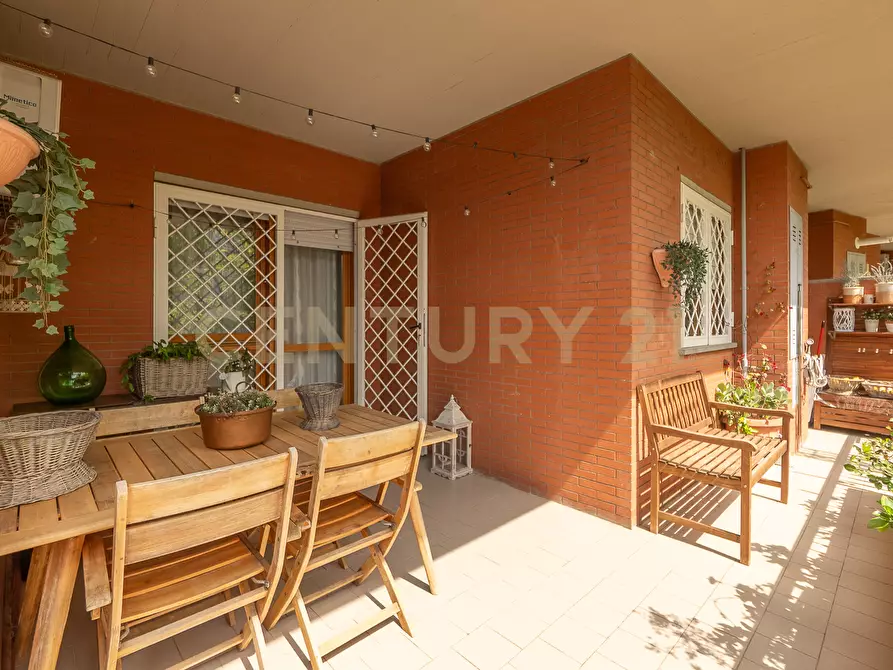 Immagine 9 di Quadrilocale in vendita  in Via Moggio Udinese 28 a Roma