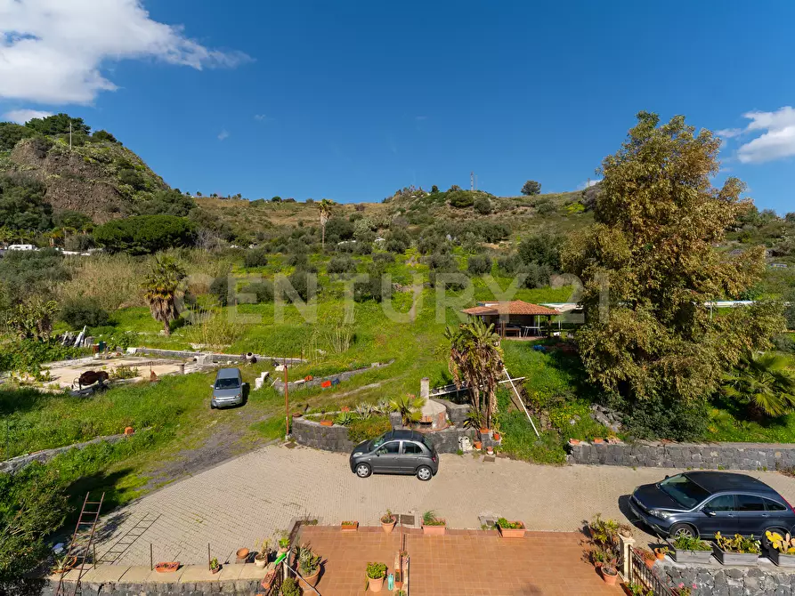 Immagine 74 di Appartamento in vendita  in Via Stazione 12 a Aci Castello