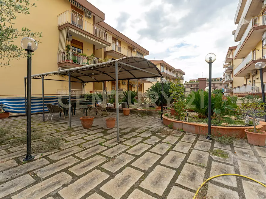 Immagine 39 di Quadrilocale in vendita  in Via Nizzeti 60 a Catania