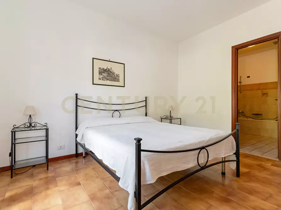 Immagine 20 di Quadrilocale in vendita  in Via Cavour 5 a Sant'alessio Siculo