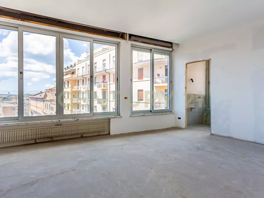 Immagine 27 di Quadrilocale in vendita  in Via dell'Olmata 30 a Roma