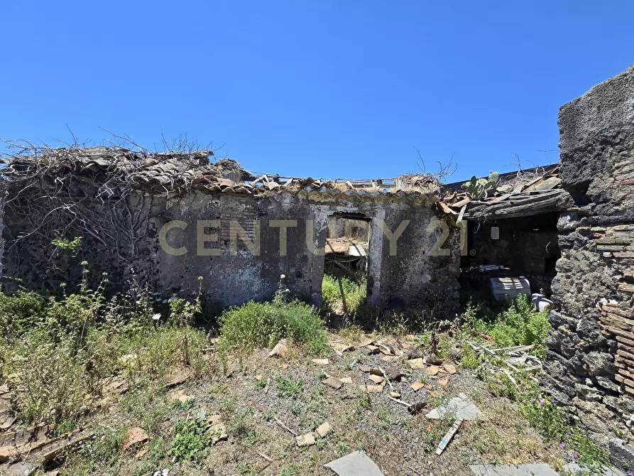 Immagine 5 di Terreno agricolo in vendita  in Vico Agatino De Marco a Gravina Di Catania