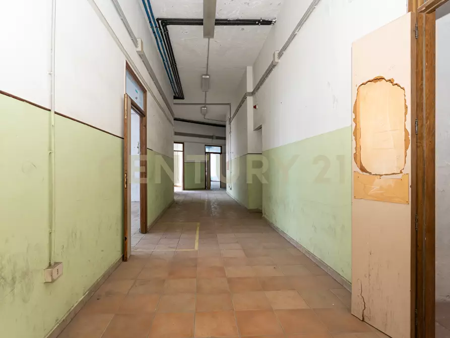 Immagine 16 di Attività commerciale in vendita  in Via Vittorio Emanuele 424 a Paterno'