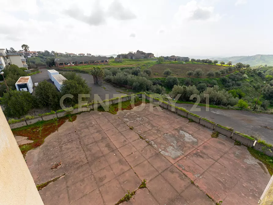 Immagine 36 di Palazzo in vendita  in SP13 53 a Motta Sant'anastasia