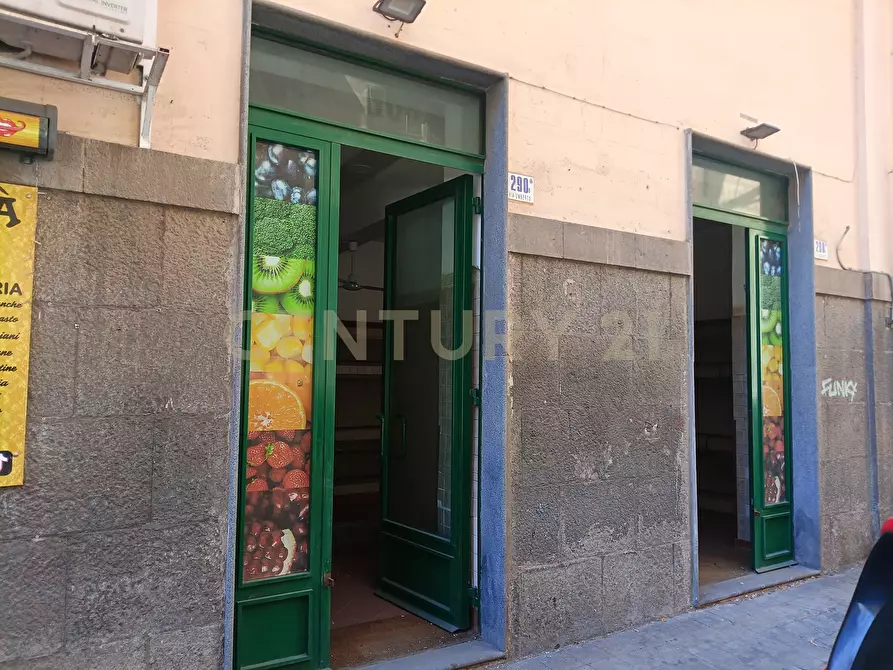 Immagine 1 di Locale commerciale in vendita  in Via Umberto I 290a a Catania
