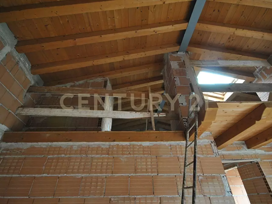 Immagine 15 di Villa in vendita  in Via Belvedere snc a Verona