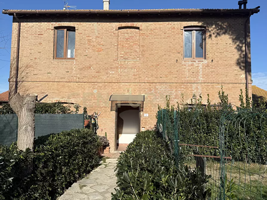 Immagine 1 di Pentalocale in vendita  in Strada della Principina 2 a Grosseto