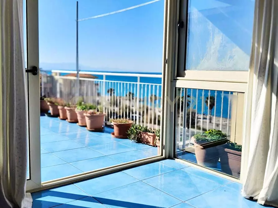 Immagine 28 di Quadrilocale in vendita  in Via Tripoli 134 a Capo D'orlando