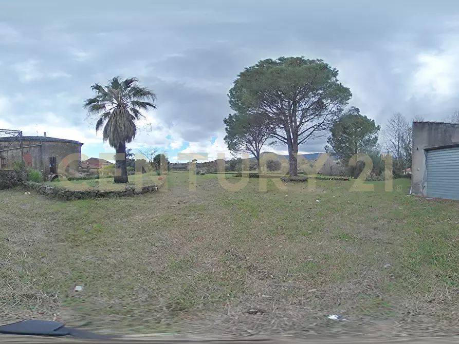 Immagine 26 di Casa indipendente in vendita  in Via Armando Diaz 83 a Zafferana Etnea