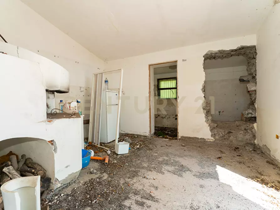 Immagine 17 di Villa in vendita  in Via Grazia Deledda 28 a Santa Venerina