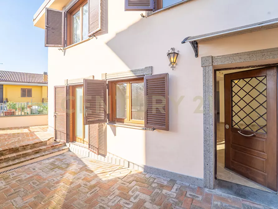 Immagine 1 di Casa bifamiliare in vendita  in Via Appia Nuova 17 a Albano Laziale