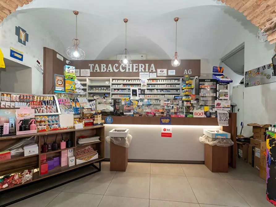 Immagine 7 di Tabaccheria in vendita  in Via Antonino di Sangiuliano 239 a Catania