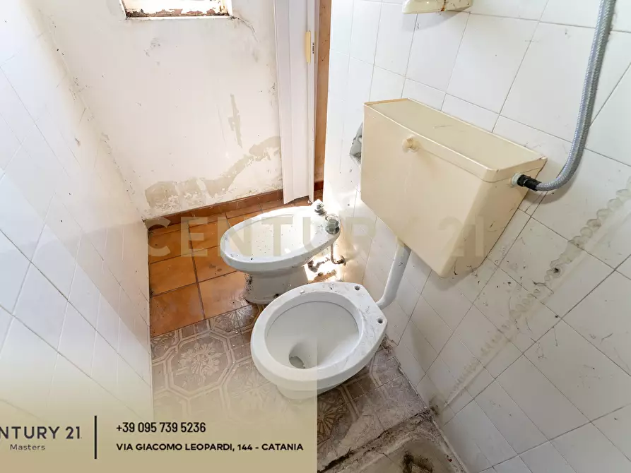 Immagine 89 di Quadrilocale in vendita  in Stradale Cravone 105 a Catania