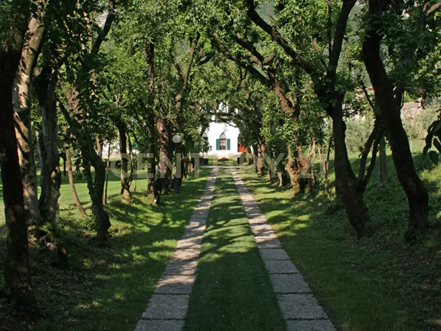 Immagine 8 di Villa in vendita  in Via Adige 25 a Brentino Belluno