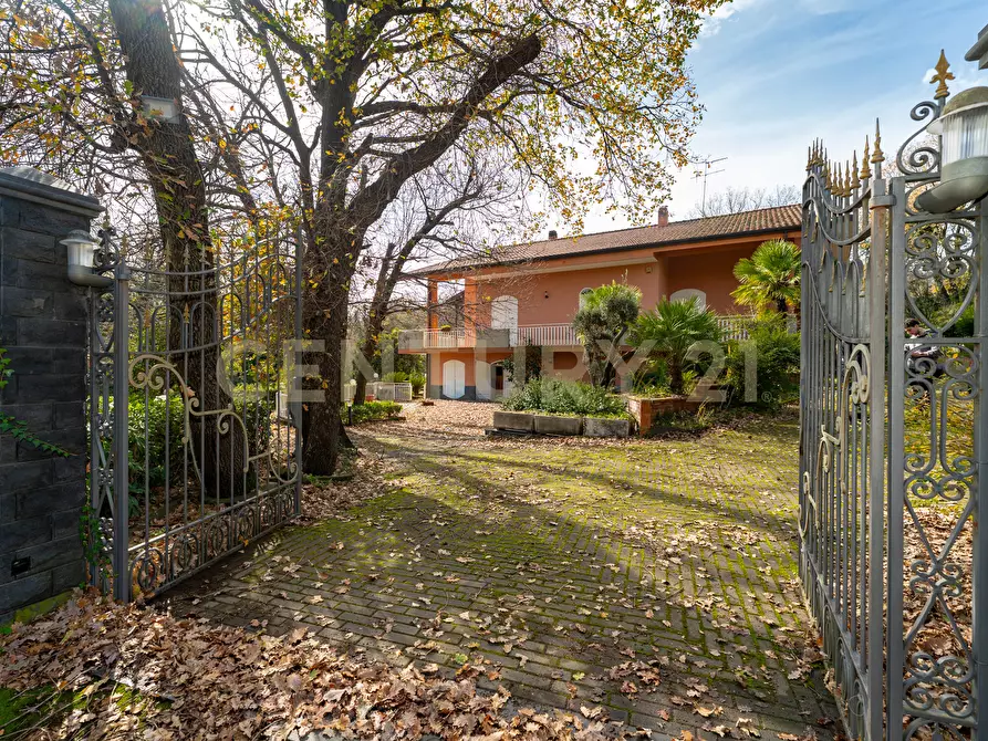 Immagine 2 di Villa in vendita  in CONTRADA ALBORETTO a Linguaglossa