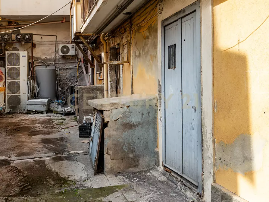 Immagine 25 di Bilocale in vendita  in Via Plebiscito 137 a Catania
