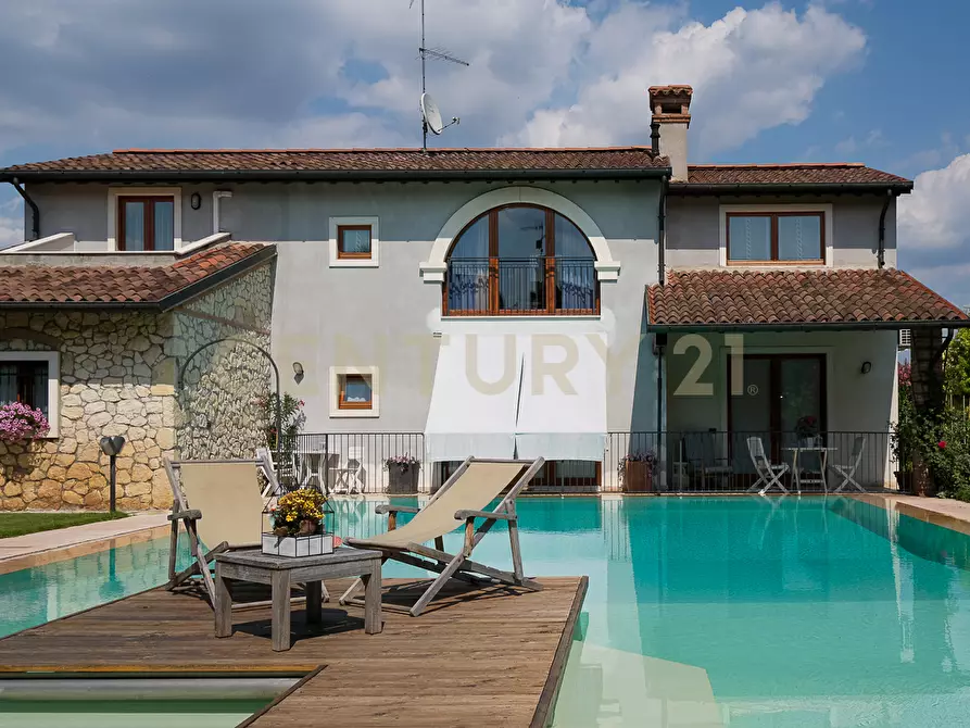 Immagine 5 di Villa in vendita  in Via Adige 11 a Montecchia Di Crosara