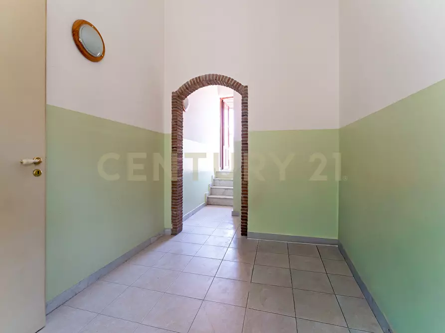 Immagine 47 di Villa in vendita  in Via Quartiere Longo 18 a Aci Castello