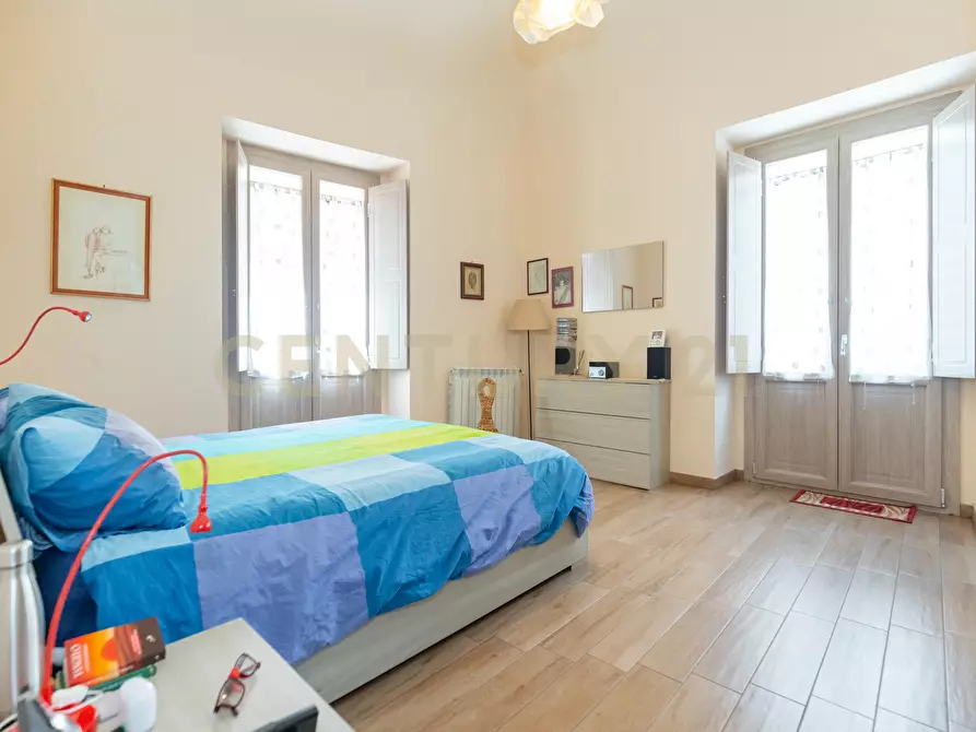 Immagine 42 di Pentalocale in vendita  in Via Recupero 38 a Catania