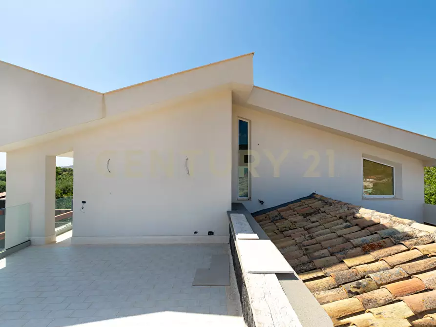 Immagine 78 di Villa in vendita  in SS284 a Adrano