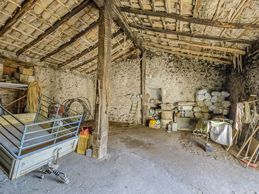 Immagine 4 di Rustico / casale in vendita  in Via Marsala 10 a Belpasso