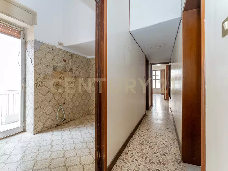 Immagine 29 di Pentalocale in vendita  in Via Milano 60 a Catania