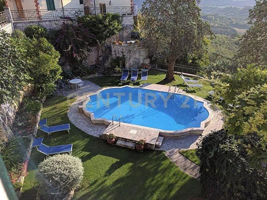 Immagine 3 di Albergo/B&B/Residence in vendita  in Via Italia 43 a Manciano